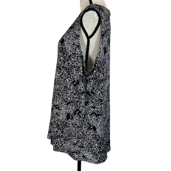 Lane Bryant 18/20 Top Floral Stretch Layered V-Neck Sleeveless Draped Accent - Picture 6 of 9